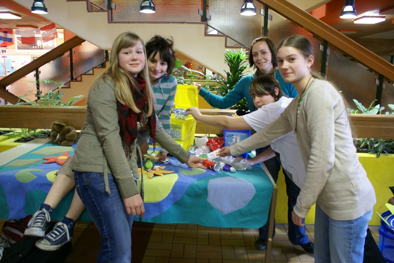 Mülltrenn-Spieldecke im English Club