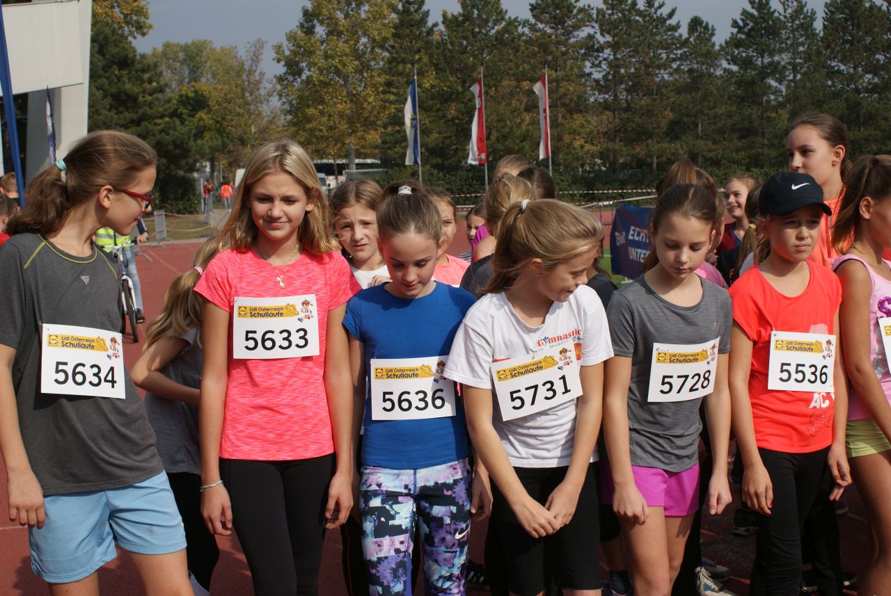 Vier BRG-Pokale und eine Medaille beim Schullauf in Schwechat