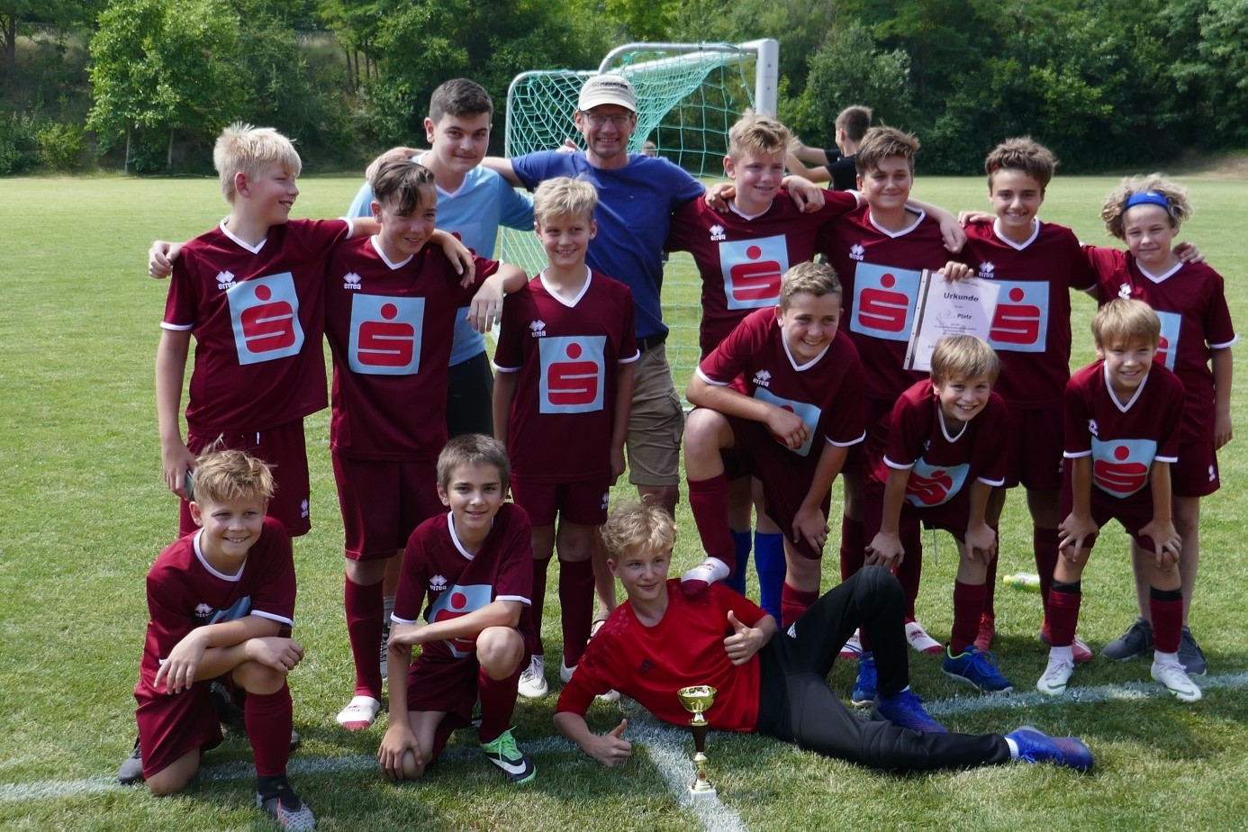 Schülerliga Fußball U13: Hurra! Stadtmeister!!