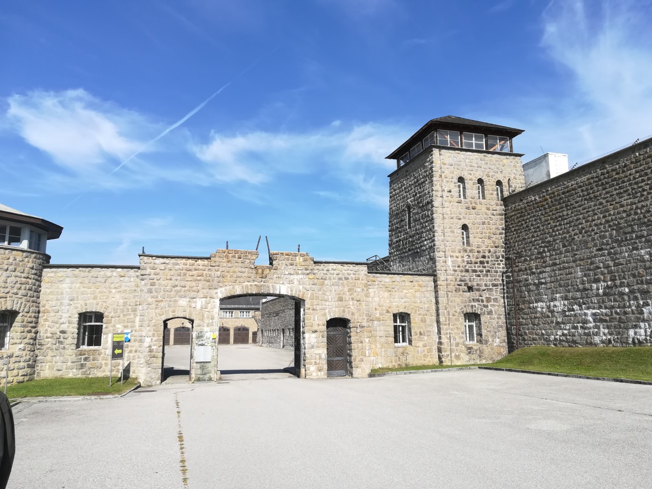 Die 8. Klassen in der Gedenkstätte Mauthausen