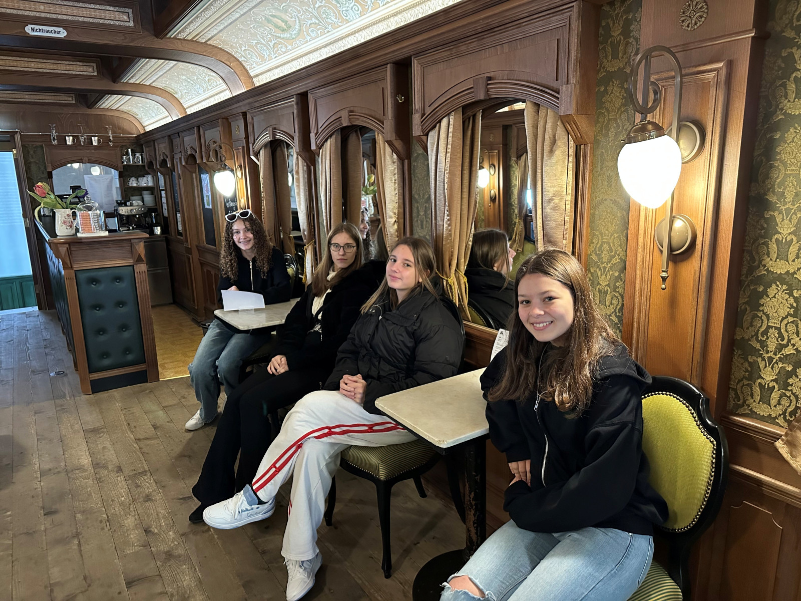 Besuch der Ausstellung 80 Jahre Kriegsende im Südbahnmuseum Mürzzuschlag 4el